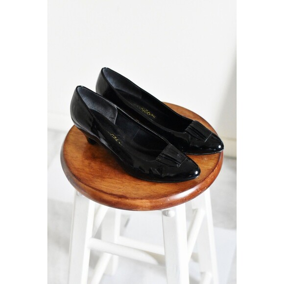 Vintage Shoes - Vintage 80s Black Patent Leather Pointed Pumps Womans 8 Office Career